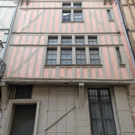 Appartement Troyes, 2 Pièces, 2 Personnes - Fr-1-543-232 *