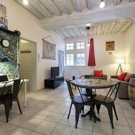 Troyes, 2 Pièces, 2 Personnes - Fr-1-543-232 Appartement *
