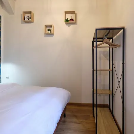 Troyes, 2 Pièces, 2 Personnes - Fr-1-543-232 Appartement *