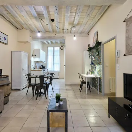 Troyes, 2 Pièces, 2 Personnes - Fr-1-543-232